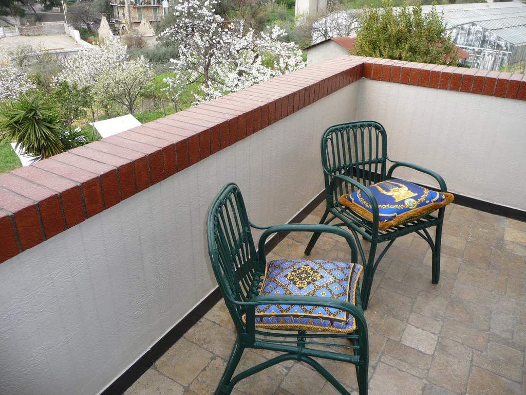 Ca Dei Conti Villa San Bartolomeo al Mare Szoba fotó